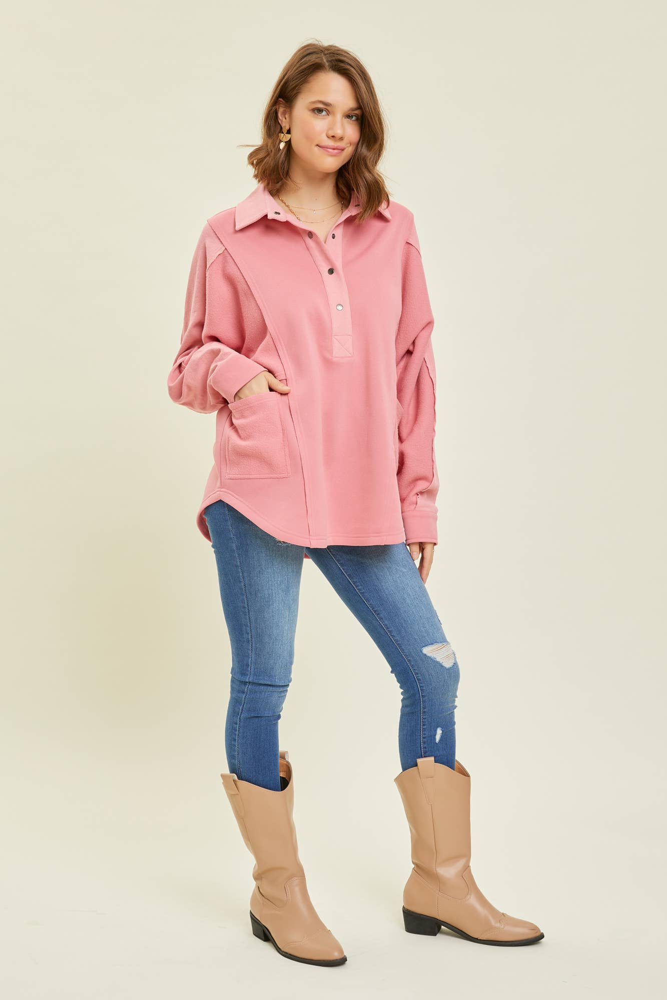 OVERSIZED FLEECE HENLEY PULLOVER: PINK