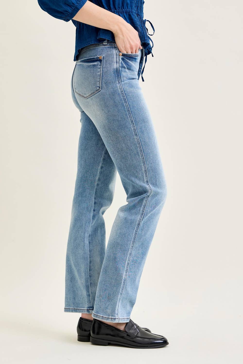 HighWaist Effortless Straight Jean