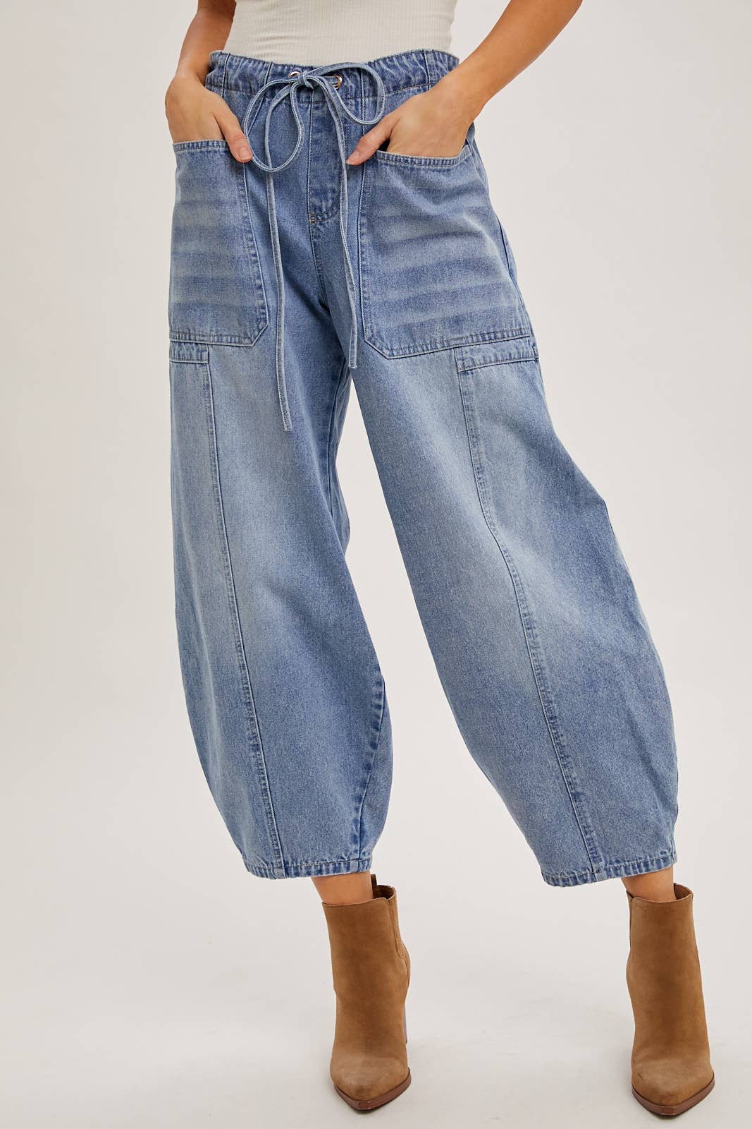 Easy Days Barrel Jeans