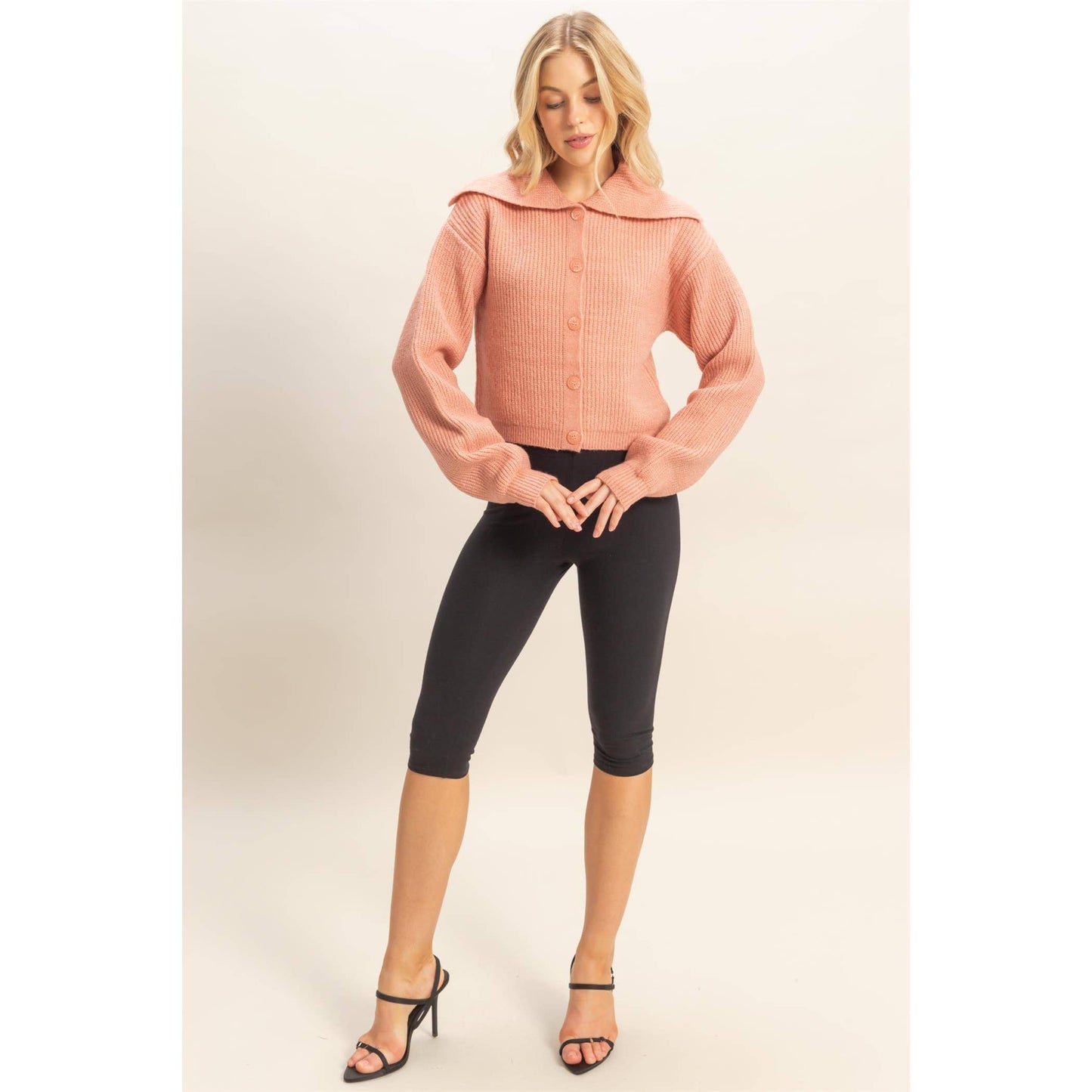 Blush&Button Collar Sweater