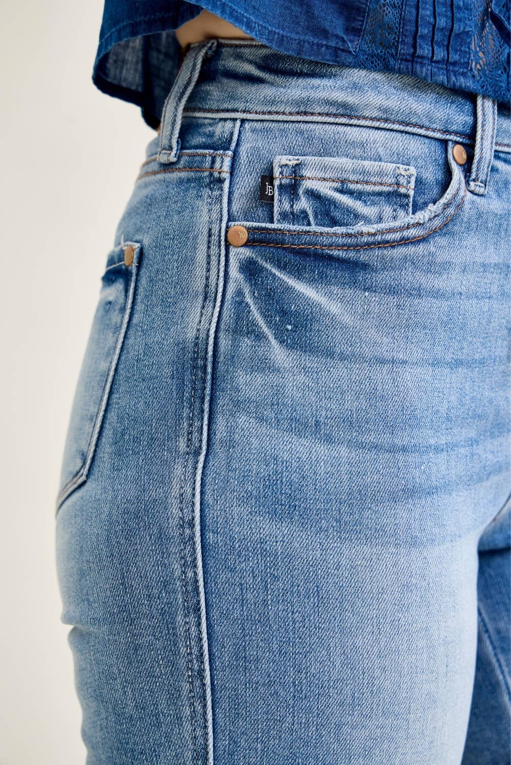 HighWaist Effortless Straight Jean