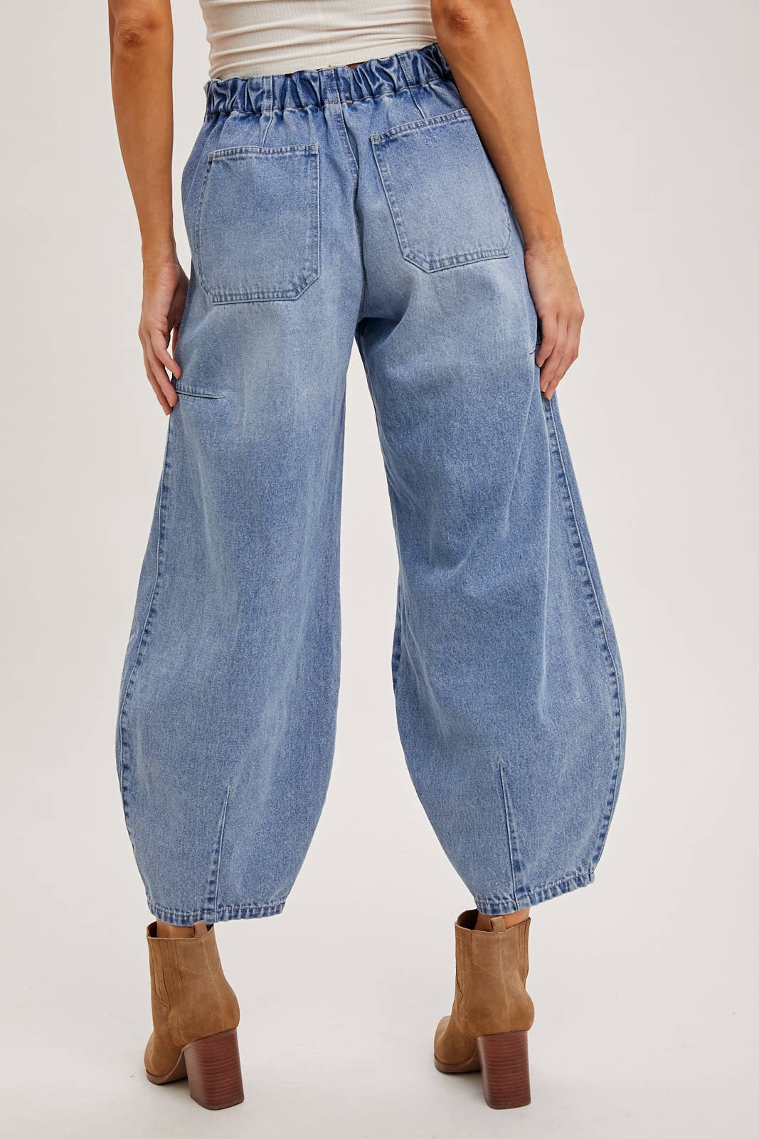 Easy Days Barrel Jeans