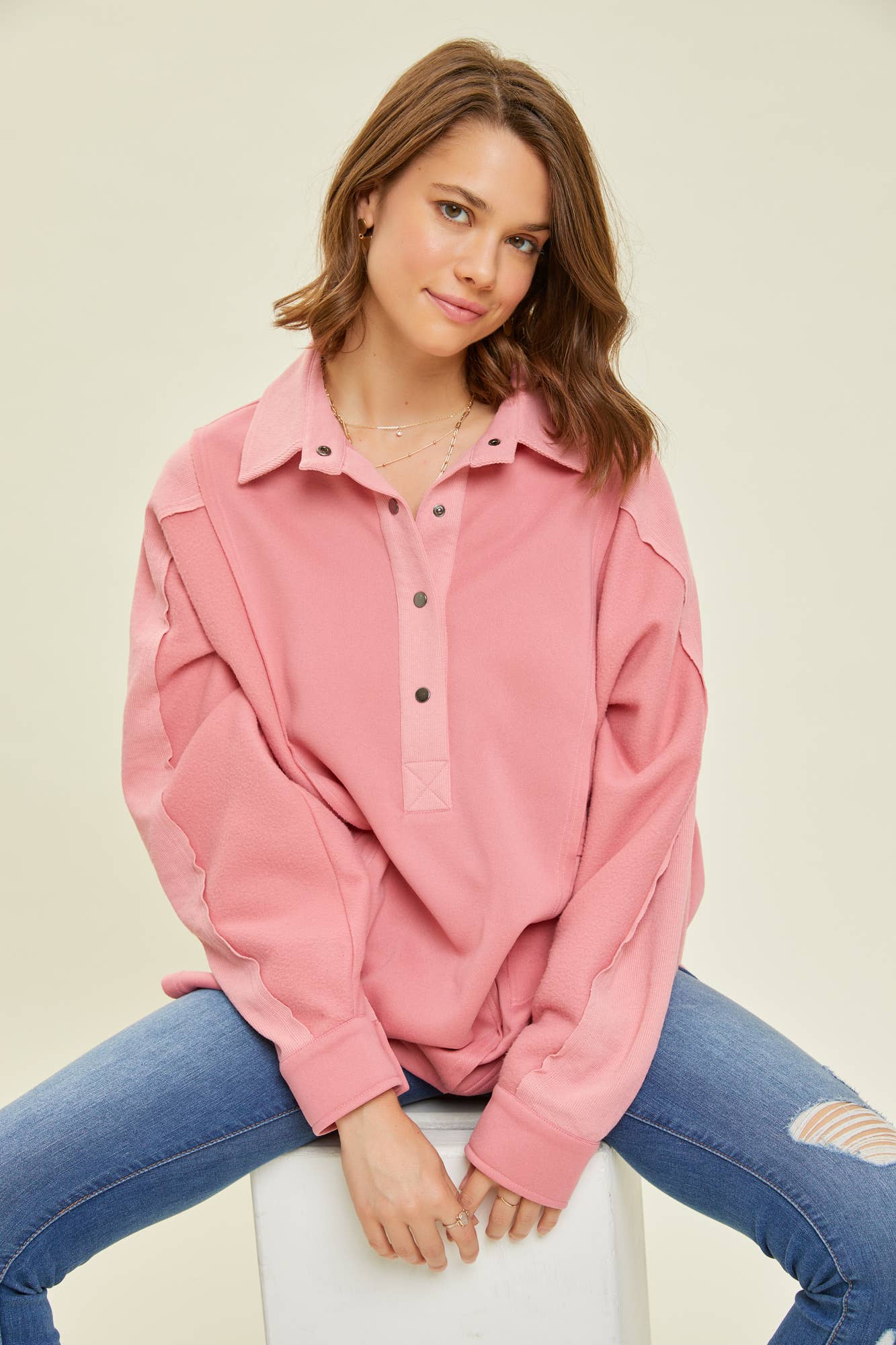 OVERSIZED FLEECE HENLEY PULLOVER: PINK